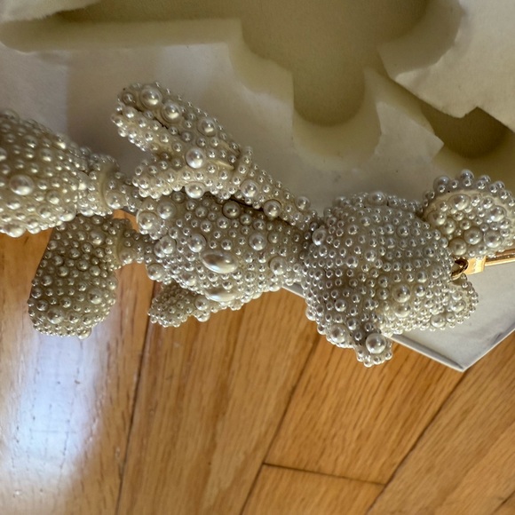 Baublebar X Disney Mickey Mouse Bag Backpack Charm Keychain Ivory Pearl NIB - Picture 9 of 10